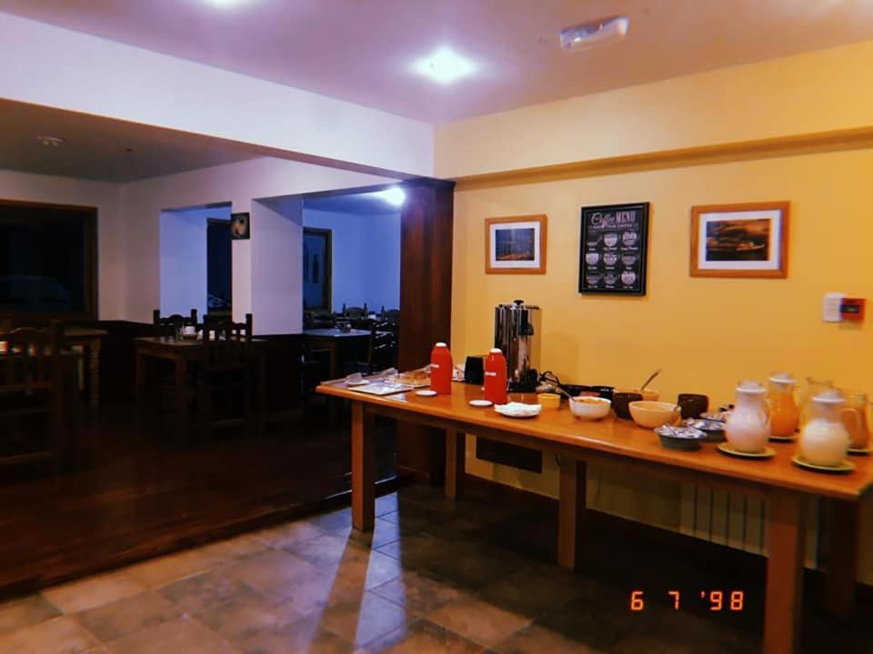 Oikos Hotel Ushuaia Bagian luar foto