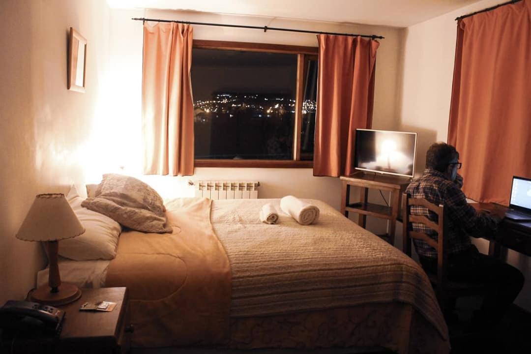 Oikos Hotel Ushuaia Bagian luar foto