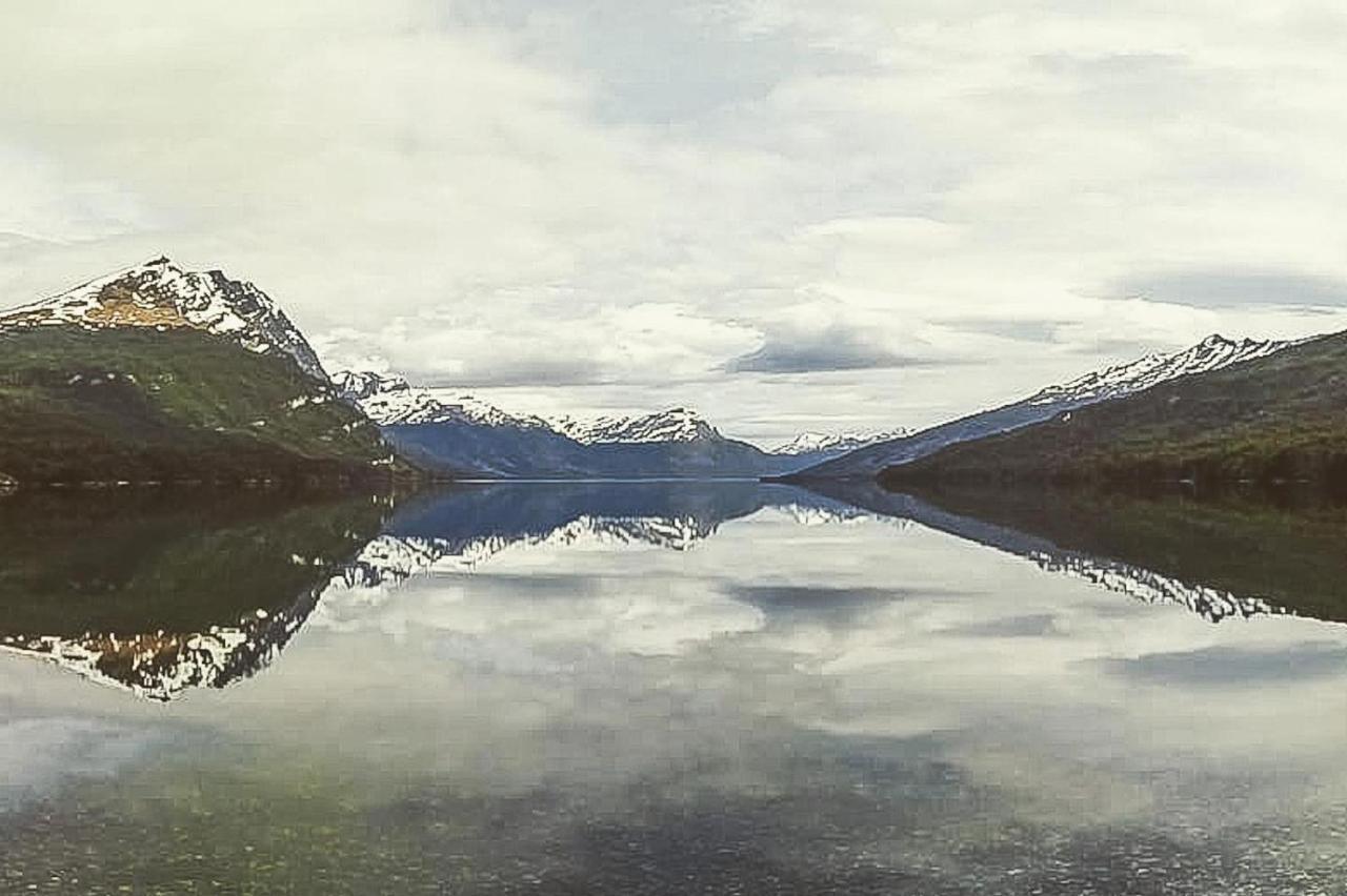 Oikos Hotel Ushuaia Bagian luar foto