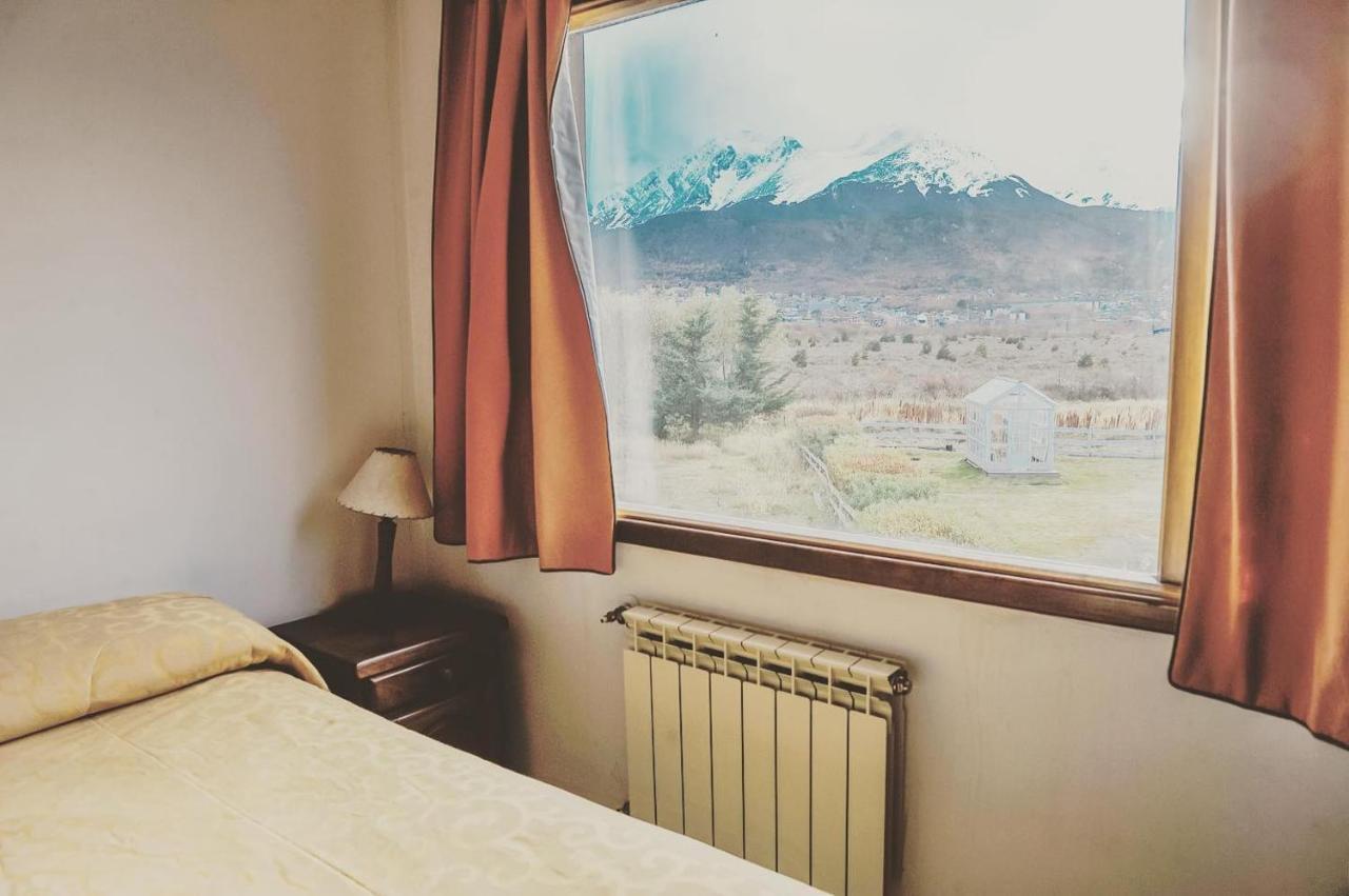 Oikos Hotel Ushuaia Bagian luar foto