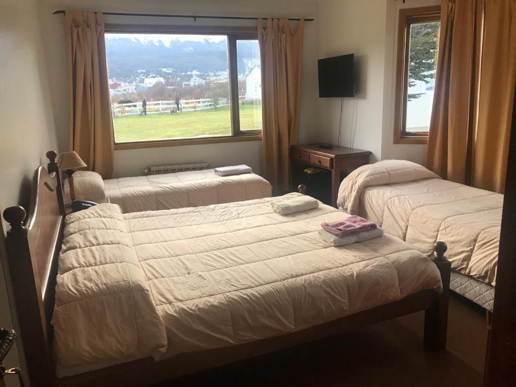 Oikos Hotel Ushuaia Bagian luar foto